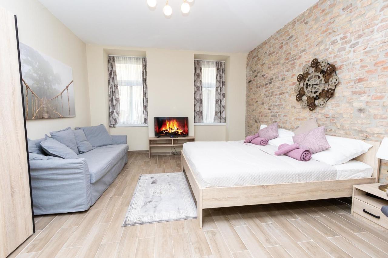 Comfortable Romantic 1 Bedroom Apartment Near Augarten Wien Eksteriør billede