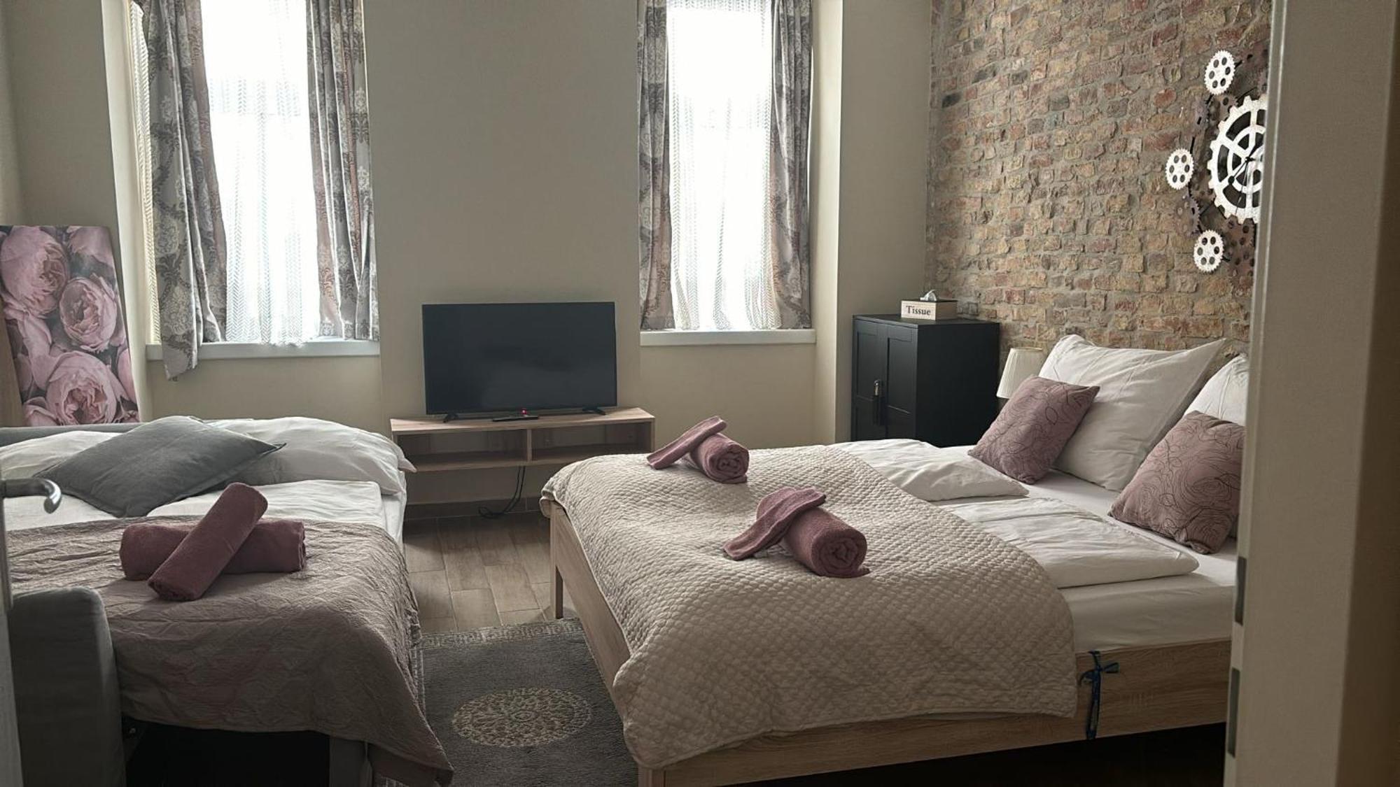 Comfortable Romantic 1 Bedroom Apartment Near Augarten Wien Eksteriør billede